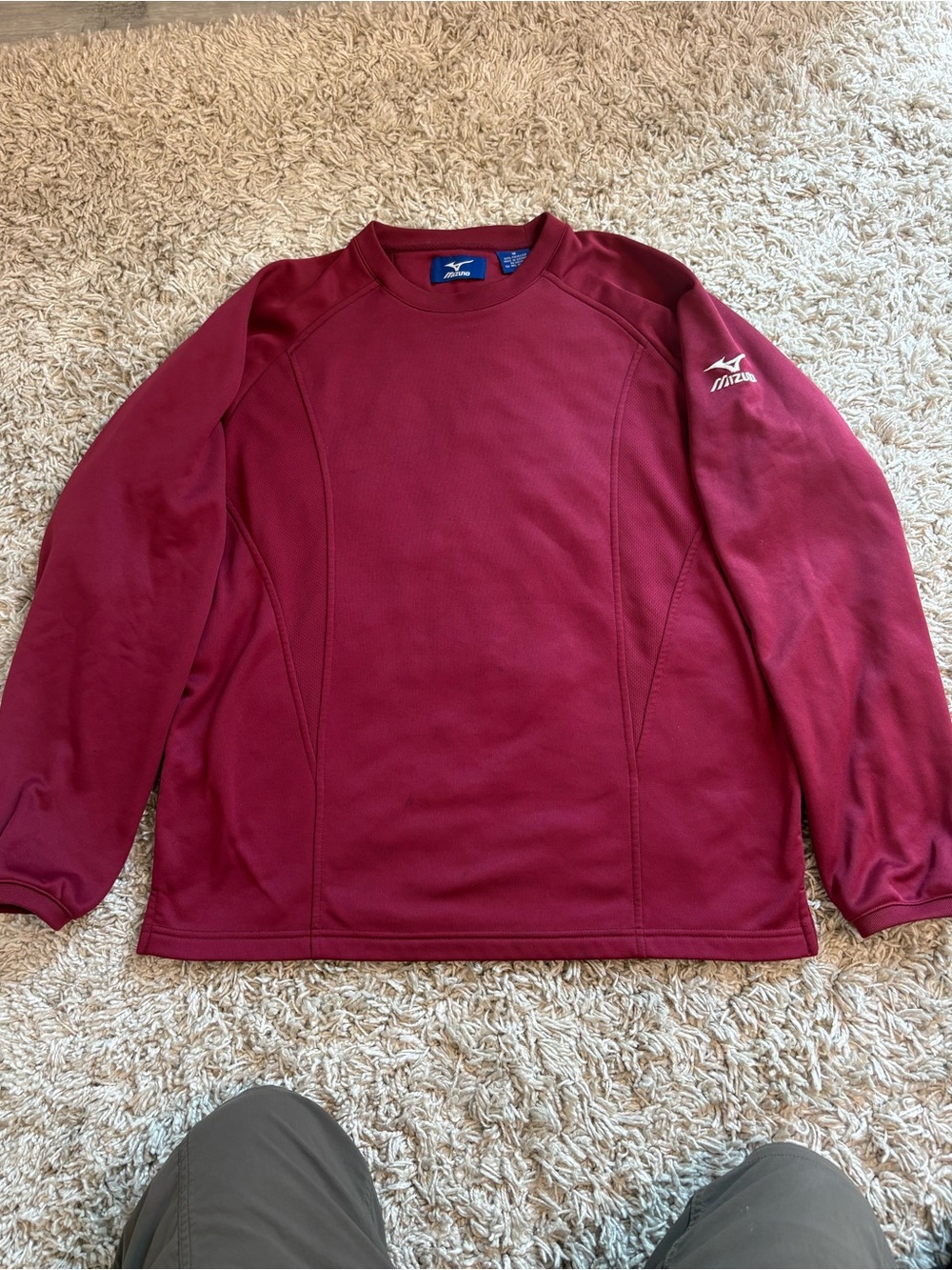 Mizuno Burgundy Performance Crewneck Pullover, good cond. sz medium